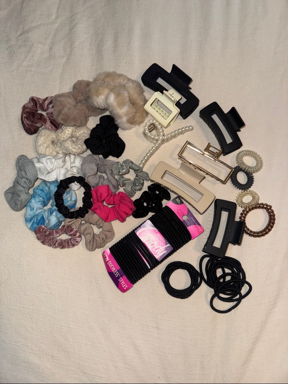 Mixed Hair Accessories Lot - Scrunchies, Clips & Elastics (Multicolor)
